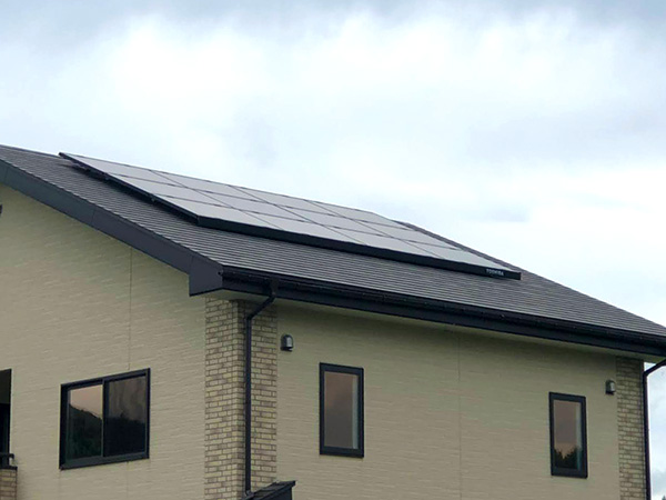太陽光発電システム（ソーラーパネル）