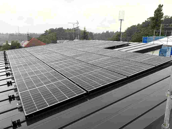 太陽光発電システム（ソーラーパネル）